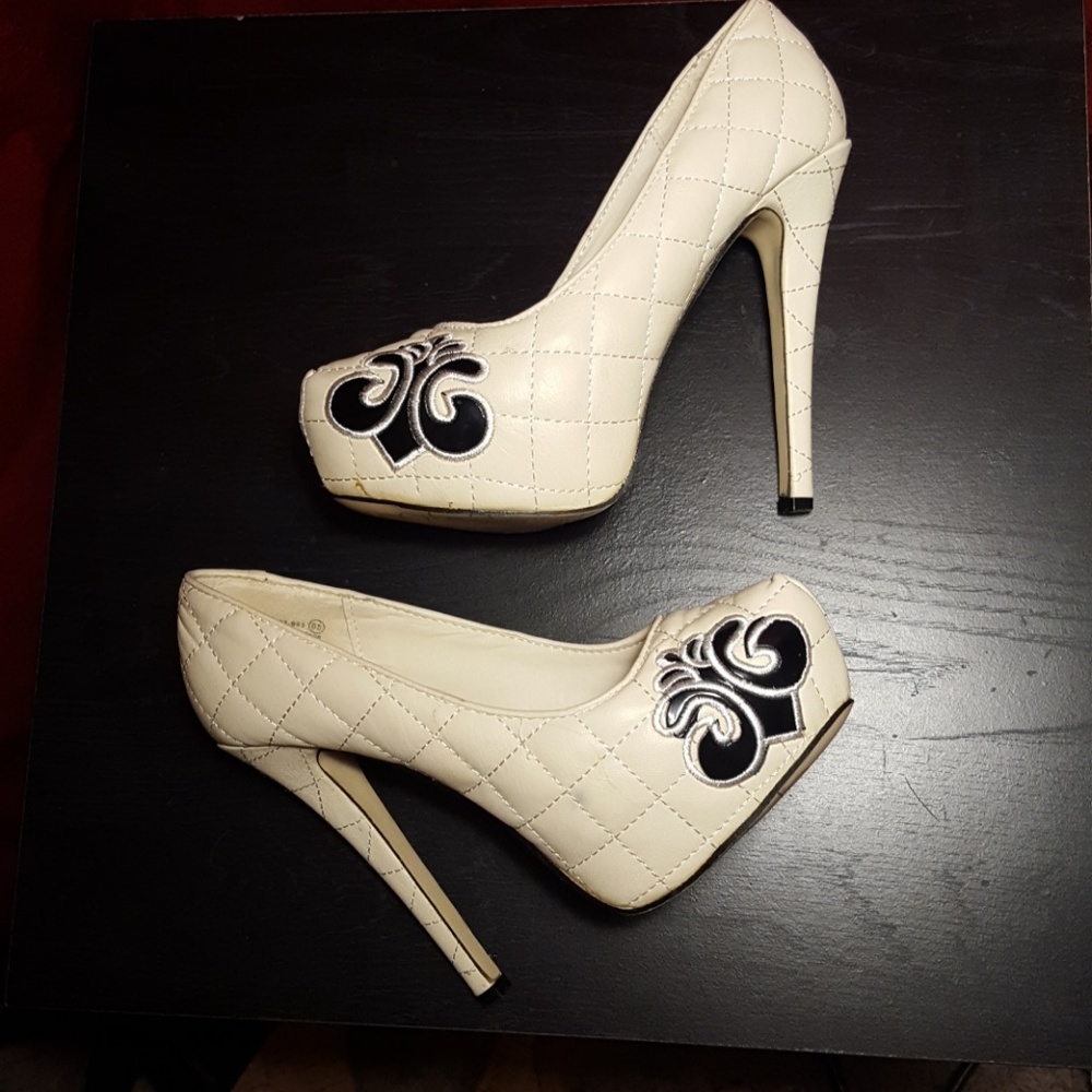 Beautiful Platform Heels - Size 6.5